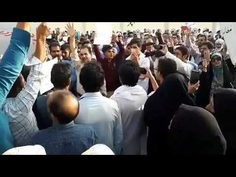 تجمع اعتراضی مردم در شهر زابل با