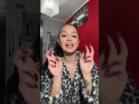 Kristy - Όλη την ζωή μου δεν έχω πιάσει τα μαλλιά επάνω επειδή έχω πεταχτά αυτιά...