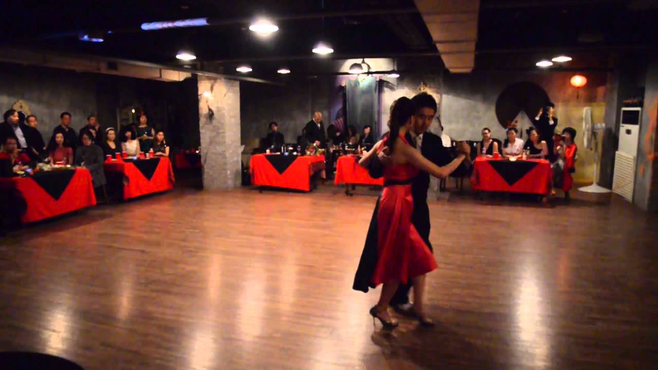 Leon Junseok Lee y Isabel Jinyoung Roh : Halloween Tango Party 2 : 31.Oct.2013 Seoul, Korea