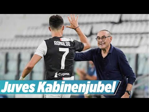 Kabinen-Jubel bei Juventus: Die Hauptrolle spielen hier Ronaldos Oberschenkel