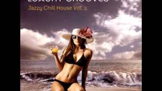 Luxury Grooves  -  Whipping Bass