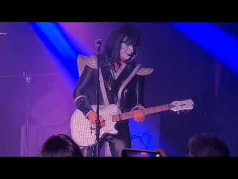 KISSTERIA - New York Groove live, Crowbar Sydney 2025