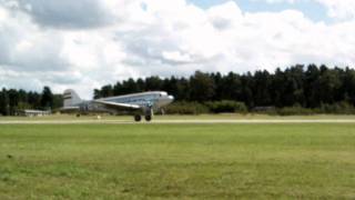 preview picture of video 'Letiště Líně-Lisunov Li-2 a Antonovy'