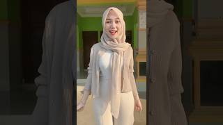 Download lagu Jilbab pargoy 🤤 #hijab #tiktokfyp #dance #trendingshorts #jilbab #djmeresahkan #pargoy #hijabstyle mp3