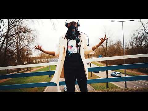 Ozziii- OLDER (FreeVerse)