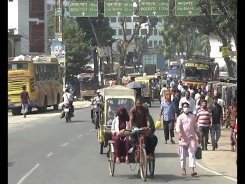 যশোরের মহাসড়কে থ্রি-হুইলার, নসিমনসহ ইজিবাইক