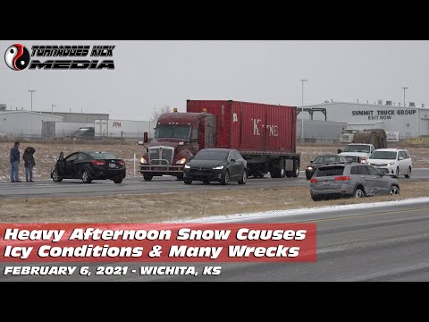 Heavy Afternoon Snow Squall & Crashes - 2/6/2021 Wichita, KS
