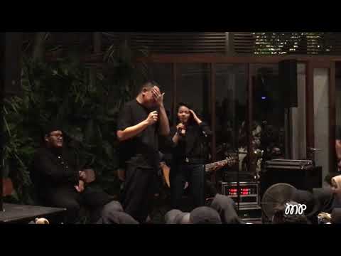 Yura Yunita feat Tulus - Buka Hati | LIVE @ Kumpul Teman Tulus 2019