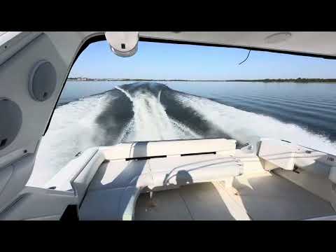 Sea Ray 400 Express Cruiser video