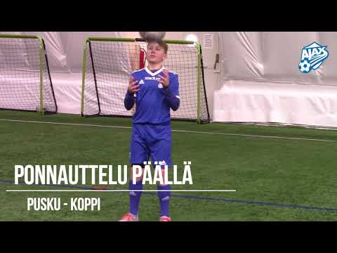 Ajax-Sarkkirannan yksilöharjoittelu - ponnauttelu reisin ja päällä