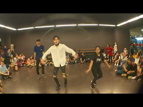 200418 Kpop Dance Off Vol 97: Stray Kids - District 9