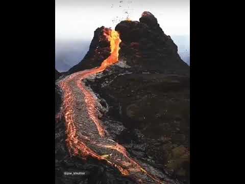 Mt nyiragongo,,volcano explosion