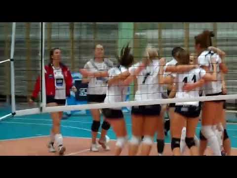 Ostatni punkt - mecz siatkarek PKCh PWSZ Tarnów - AZS UE Kraków (3:0)