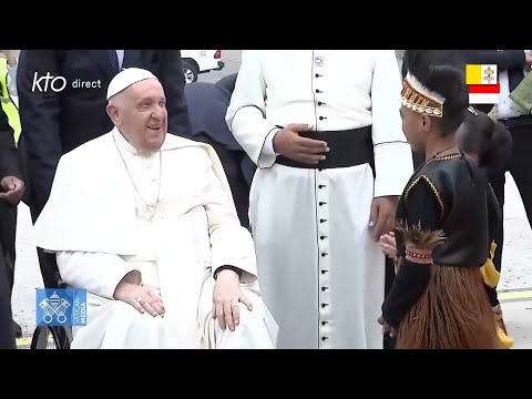 Accueil officiel du pape François à l’aéroport de Jakarta - Indonésie