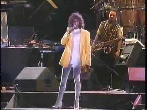 Whitney Houston - You Make Me Feel ( Like A Natural Woman ) - HQ Live BRAZIL