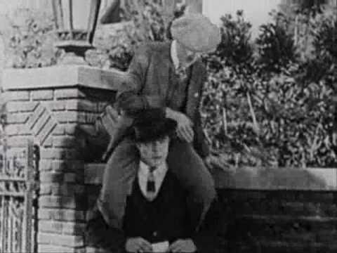 Väter der Klamotte - Der Baron in der Wanne 1