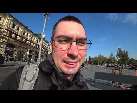 Прогулка в парке Зарядье в центре Москвы 16 сентября 2020 года