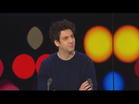 In "Play," Max Boublil rewinds the thread of our lives