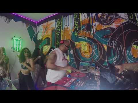 Classics Social Club - Episódio piloto