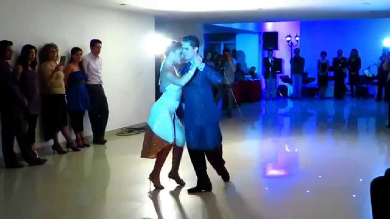 Edwin Espinosa & Alexa Yepes interpretan Pasional