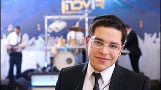 אבי אילסון ודביר כהן מקפיצים את הרחבה צילום יחיאל שדה 054-9091170