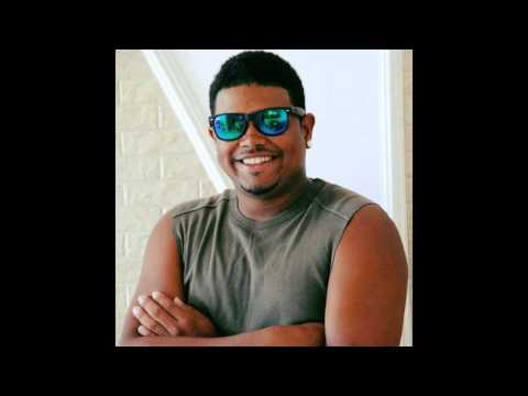 LÉO D´BLACK GORDINHO SALIENTE