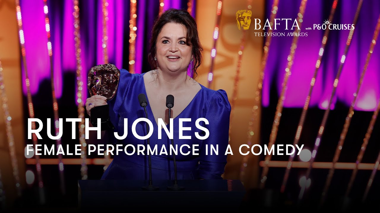 Ruth Jones with the BAFTA for Female Performance in a Comedy for Gavin & Stacey | BAFTA TV Awards - YouTube