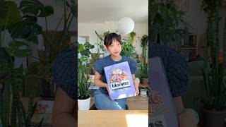making a flower bouquet with… 💐