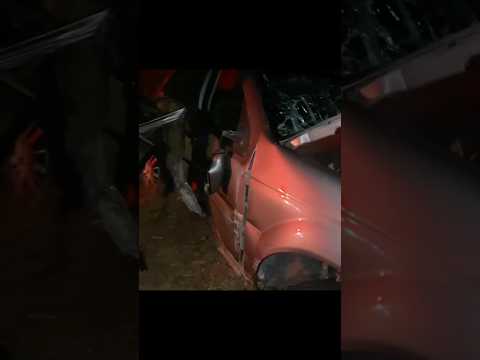 Acidente na CE-176 em Catunda deixa duas vítimas e feridos após colisão entre dois carros