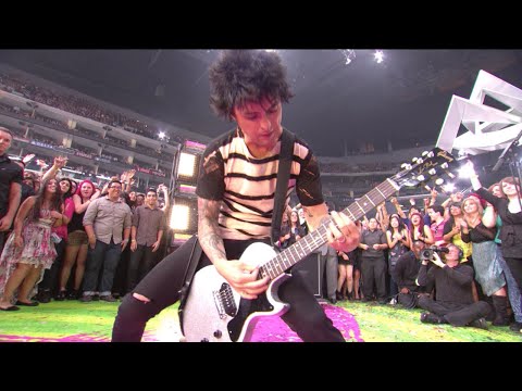 Green Day - Let Yourself Go (2012 MTV Video Music Awards) 60fps