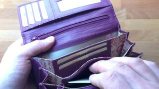 Vorstellung Damen Geldbörse in zarter Beerenfarbe