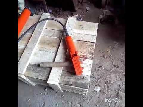 Hydraulic ACSR and AAAC Conductor Cutter