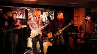 La Perla Bar - La tolva - Amanecer tocando rock and roll - Presentación del 27-06-14