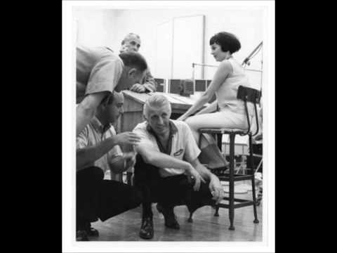 Stan Kenton / Kenton With Voices : "Women Usually Do"