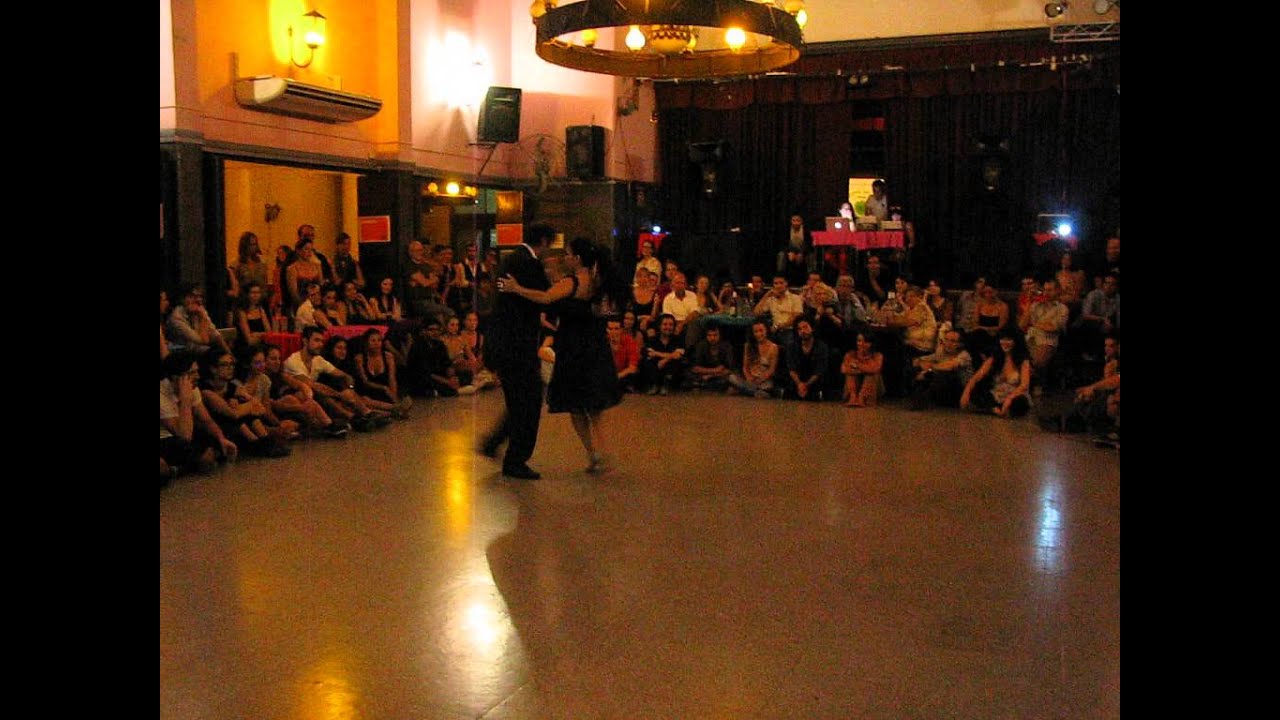 ERNESTO BALMACEDA y STELLA BAEZ en ¡Viva la Pepa! milonga (3/4)