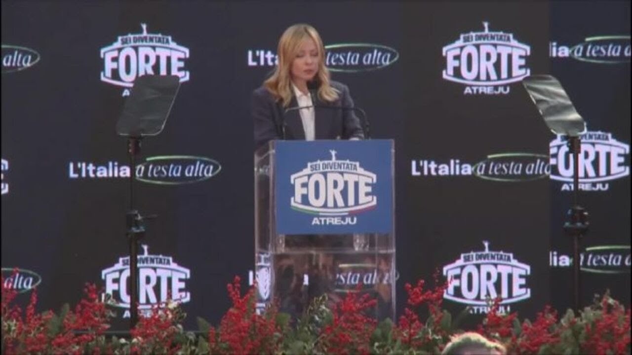 Meloni ad Atreju: Un messaggio a chi continua a dire che sono sola, guardatevi intorno