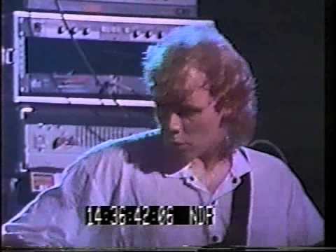 10,000 Maniacs. Paris, France. 9/17/87