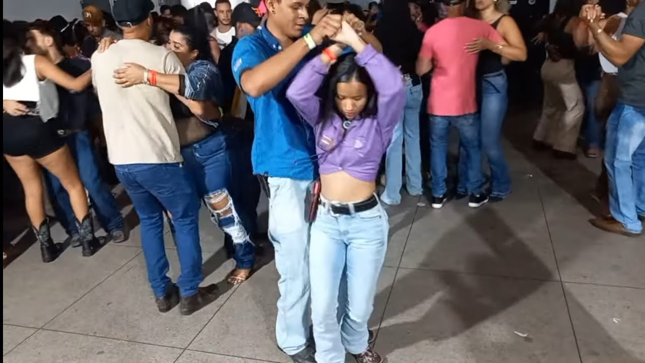 FORROZÃO  DO  MANINHO  COM  DJ  JAMILSON  VOZ  PARTE  6      @MilitaoDivulgacoesOficial