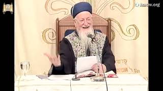 הזהירות ממאכלות לא כשרים - פרשת שמיני תשס"ח - מרן הרב מרדכי אליהו (הרב מרדכי אליהו זצ"ל) - התמונה מוצגת ישירות מתוך אתר האינטרנט יוטיוב. זכויות היוצרים בתמונה שייכות ליוצרה. קישור קרדיט למקור התוכן נמצא בתוך דף הסרטון