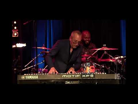 Let's Get Close, by Brian Simpson live at Middle C Jazz November 2023