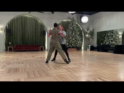 Tango 200 Vals Basic Timing - Media Luna with Sacada