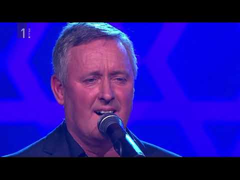 Družina Breznik - Pesem večna je (65 let Štirih kovačev, jubilejni koncert - Kam le čas beži)