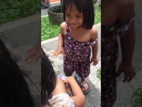 Winda si bocah nakal “gigit dan cubit”