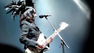 PJ Harvey - Meet ze Monsta (live @Paléo 2011)