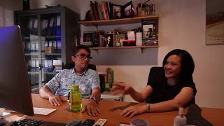 Rama Adi dengan Mouly Surya bicara tentang "doll" film pendek tugas Mouly dulu waktu di sekolah film