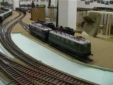 Aufbau einer Modellbahn im Maßstab 1:32