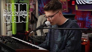 KEVIN GARRETT - "Coloring" (Live at JITV HQ in Los Angeles, CA 2015) #JAMINTHEVAN