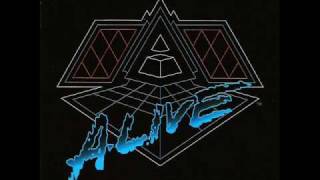 Daft Punk - Aerodynamic Beats / Forget About The World - Alive 2007