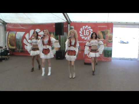 Mariutze cu piesa "Catrina" la prezentarea Limagrain de la Caracal