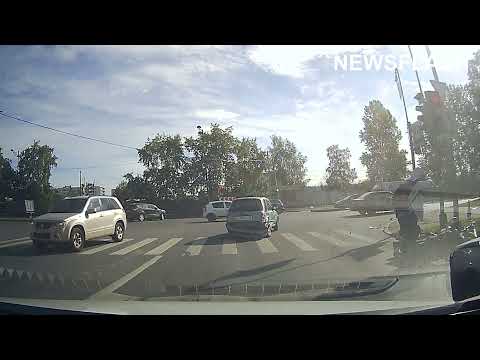 Carnage As Merc Smash Causes Domino Effect At Junction